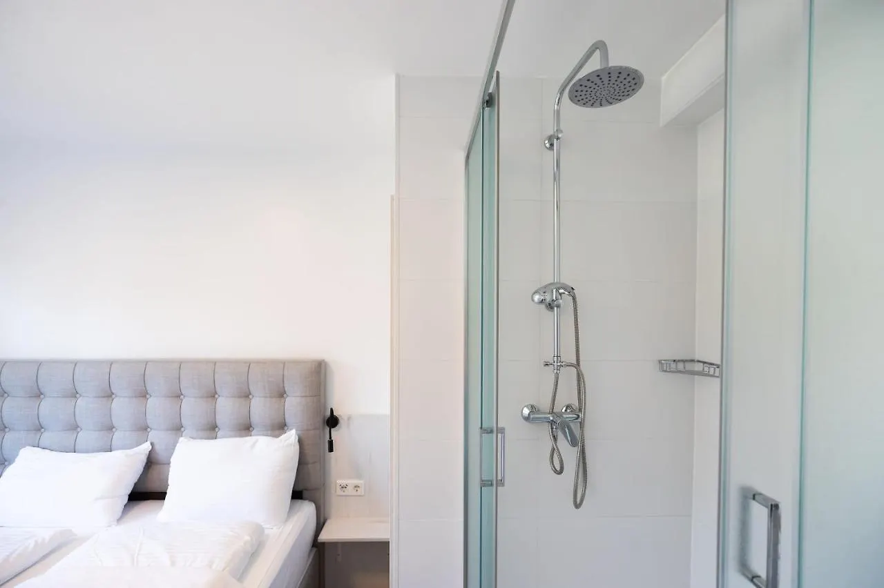 Guest house Staystay Guesthouse I 24 Hours Check-In Nuremberg
