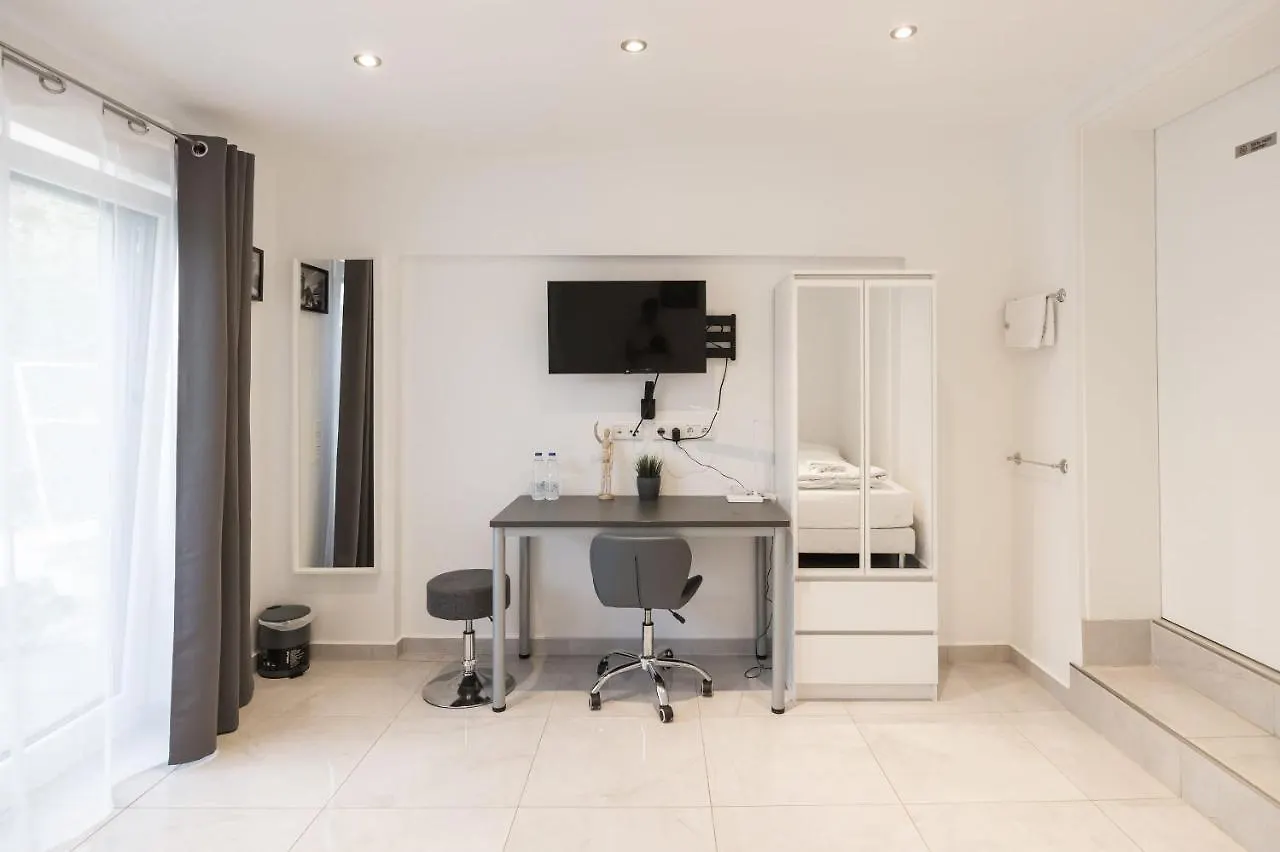 Staystay Guesthouse I 24 Hours Check-In Núremberg Pensión